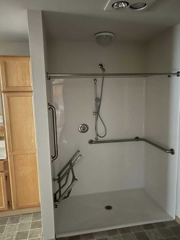 1740 W Pierce St - Photo 7 of 9