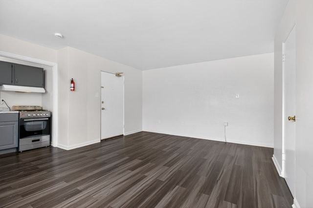1 Bruce Park Dr #B2 - Photo 7 of 11