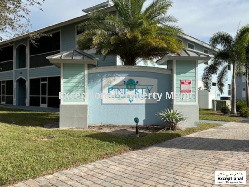 1085 Hancock Creek South Blvd #203
