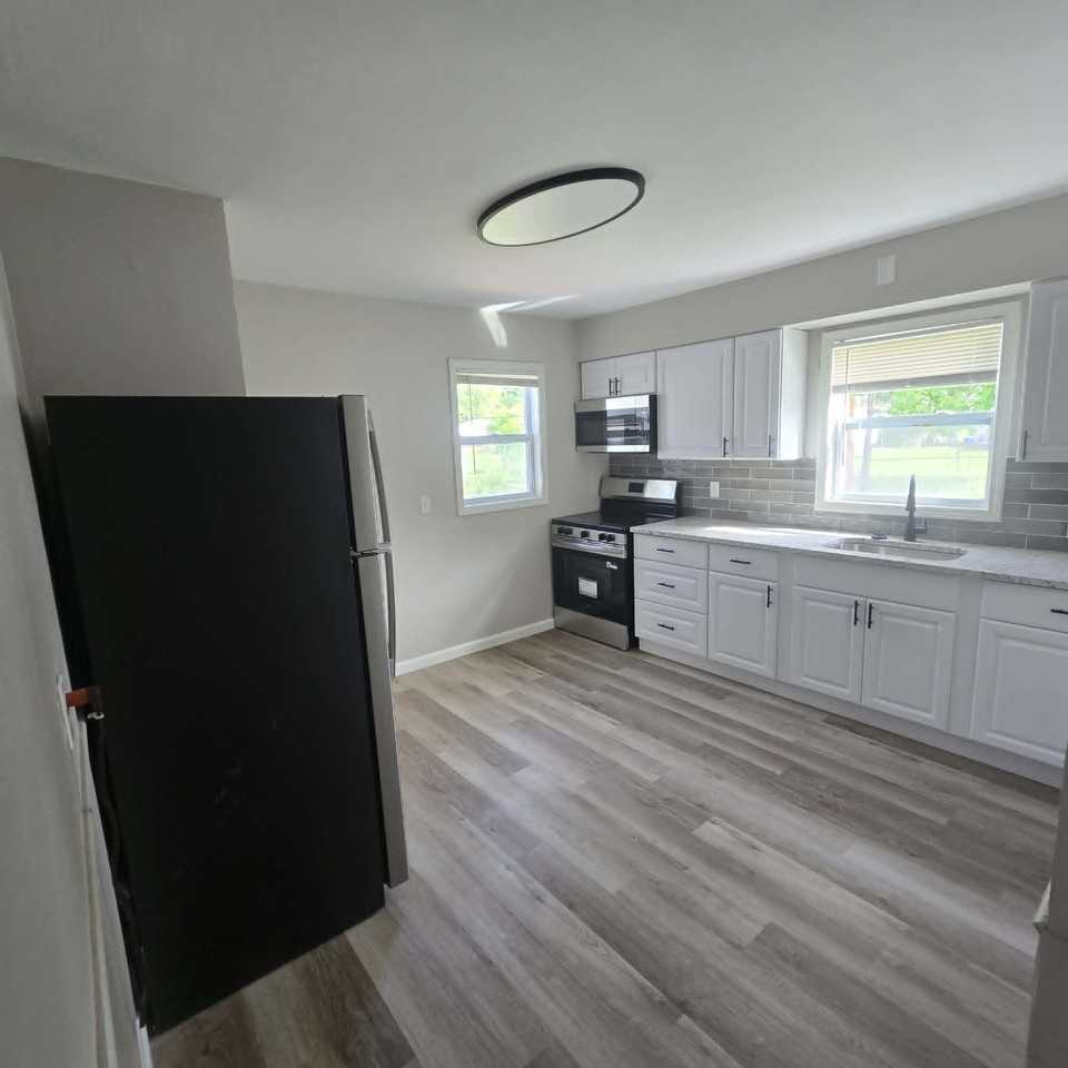 785 Florland Dr #NA - Photo 4 of 12