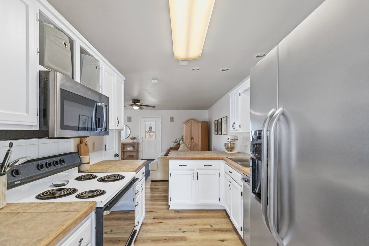 2409 W Mulberry St #NA - Photo 7 of 19
