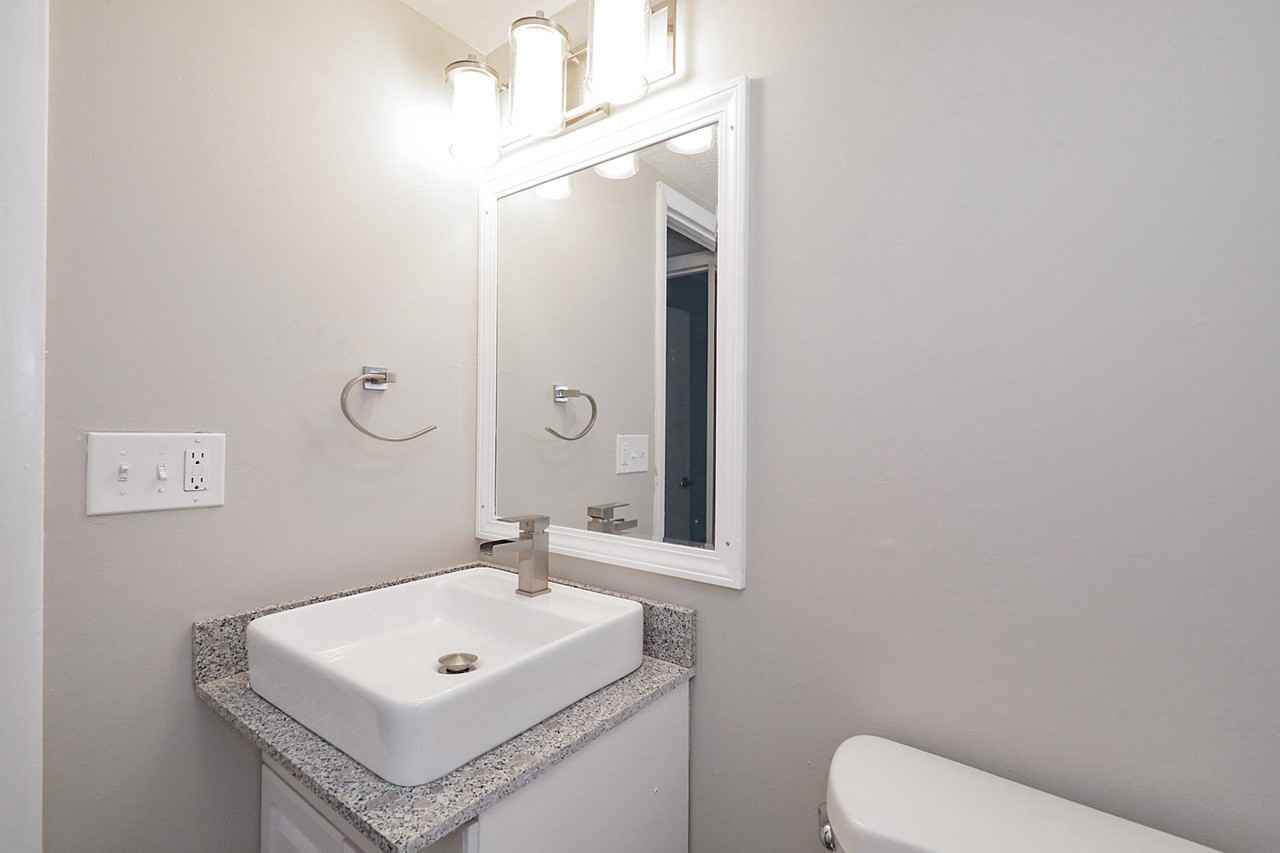 3 Dorchester Dr #301 - Photo 2 of 10
