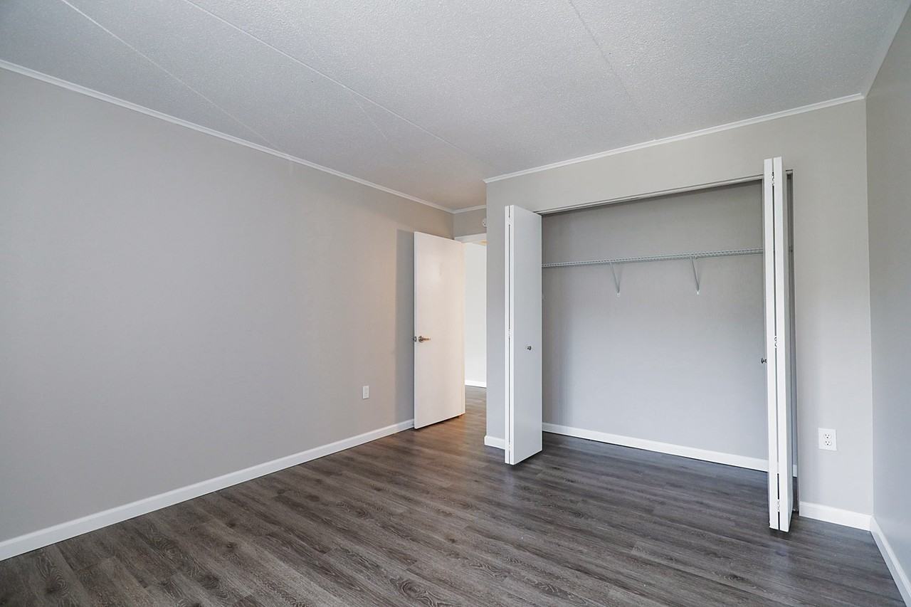 3 Dorchester Dr #301 - Photo 5 of 10
