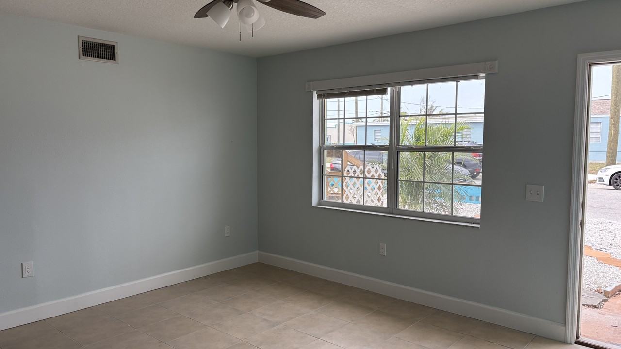 7225 Boca Ciega Dr #8 - Photo 7 of 24