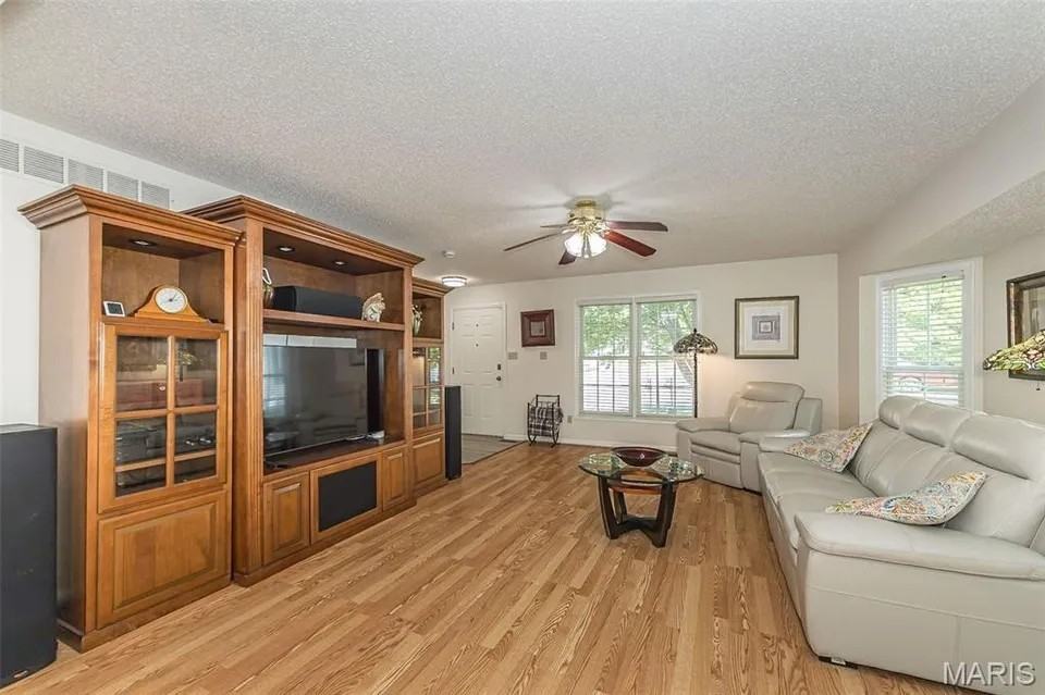 1079 Goss Ct #NA - Photo 6 of 17