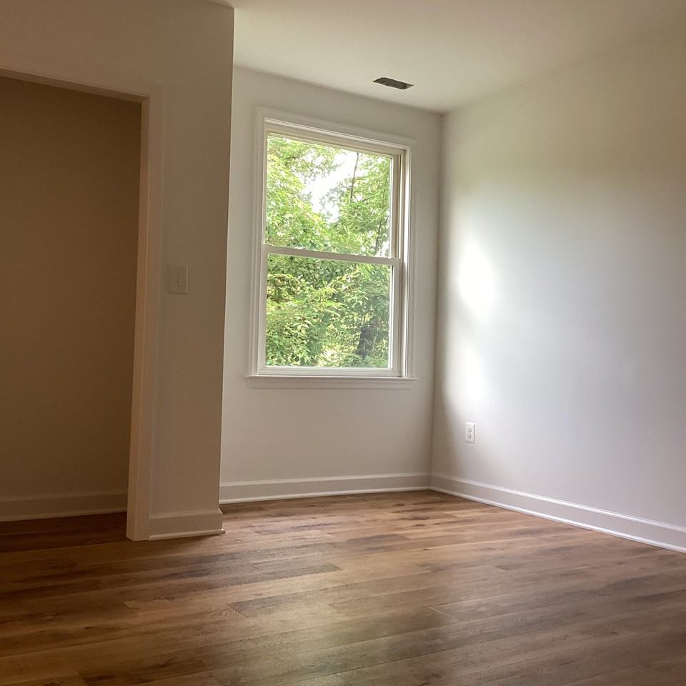 249 E Offutt St #251 - Photo 7 of 12