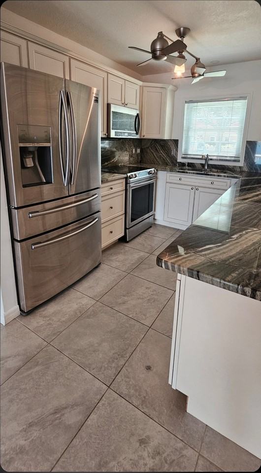 3747 Pompano Dr Se #1 - Photo 5 of 38