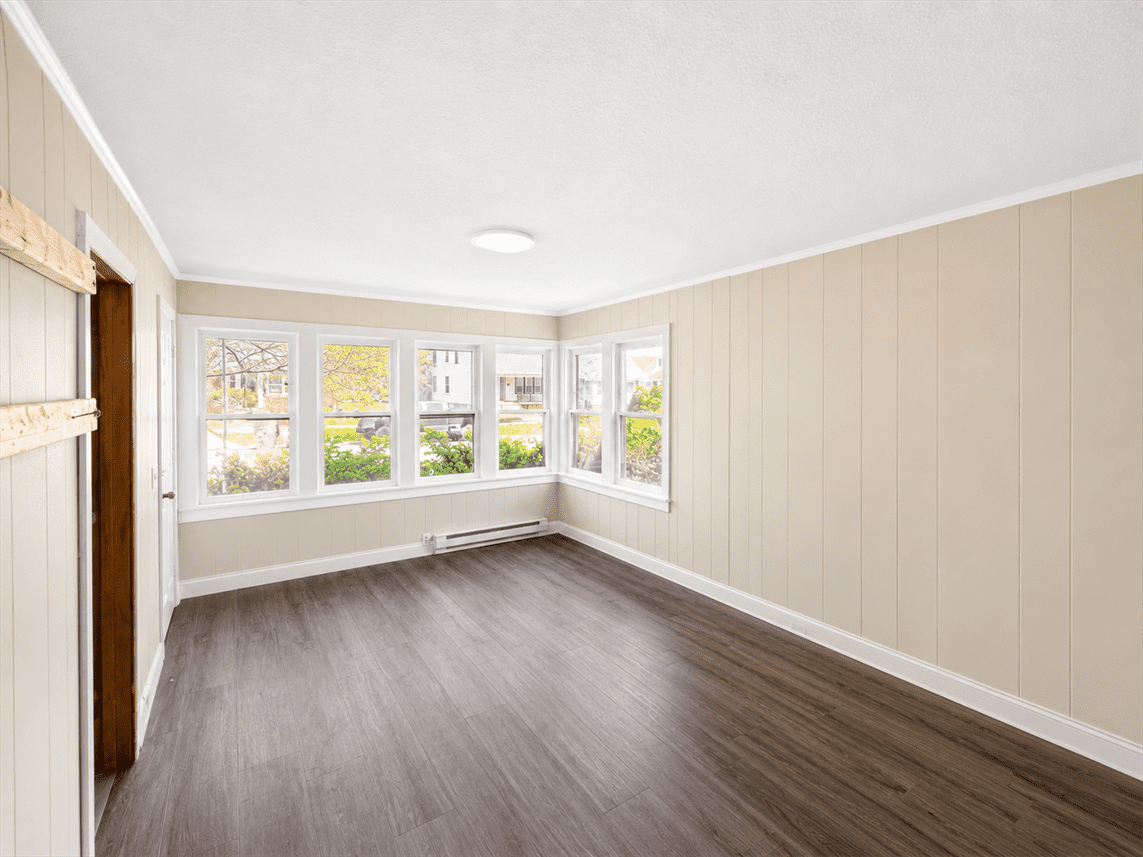 578 Dearborn Ave #1 - Photo 7 of 13