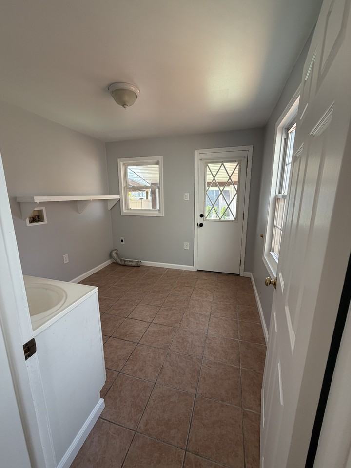3634 N Marshall St #NA - Photo 5 of 22