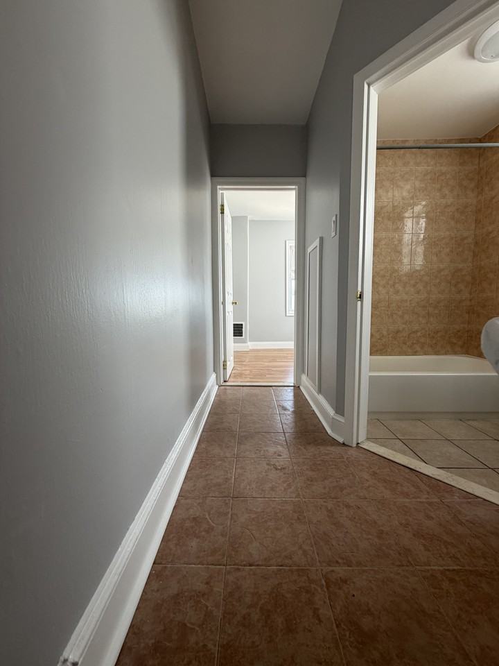 3634 N Marshall St #NA - Photo 5 of 30