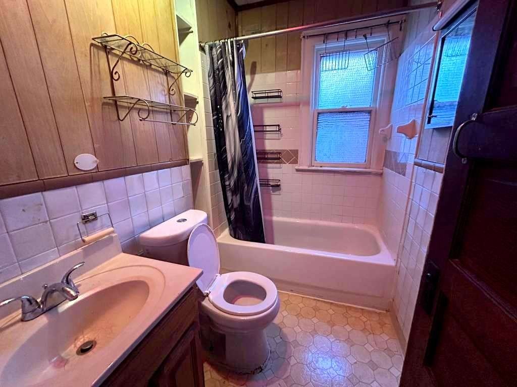 408 Winslow Ave #2 - Photo 7 of 10