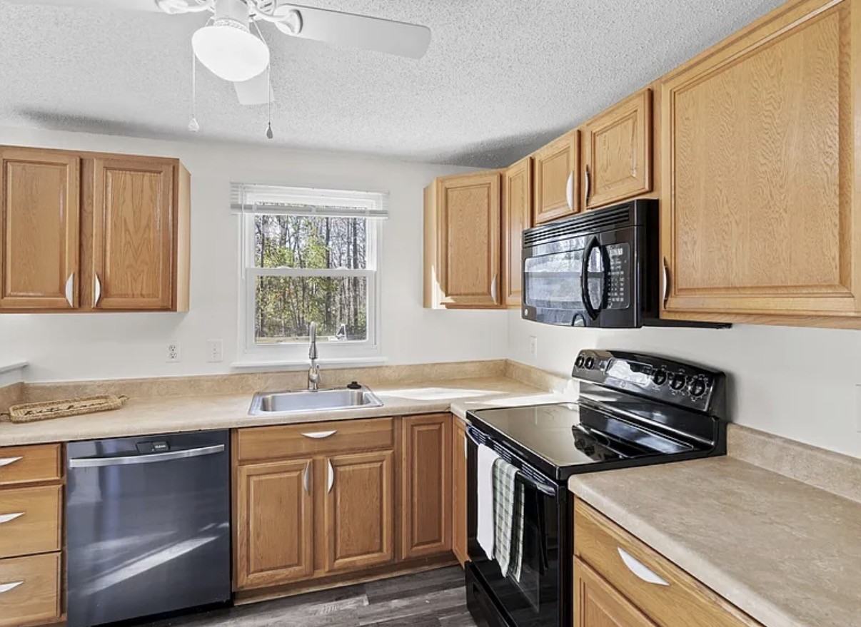 114 Hilary Pl #NA - Photo 5 of 8