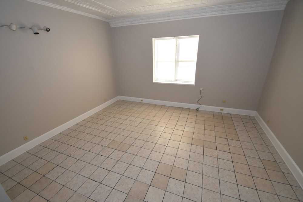 507 Evans St #3 - Photo 4 of 16