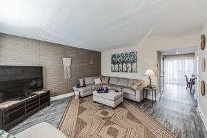 featured image of 3401 Queensway Dr
