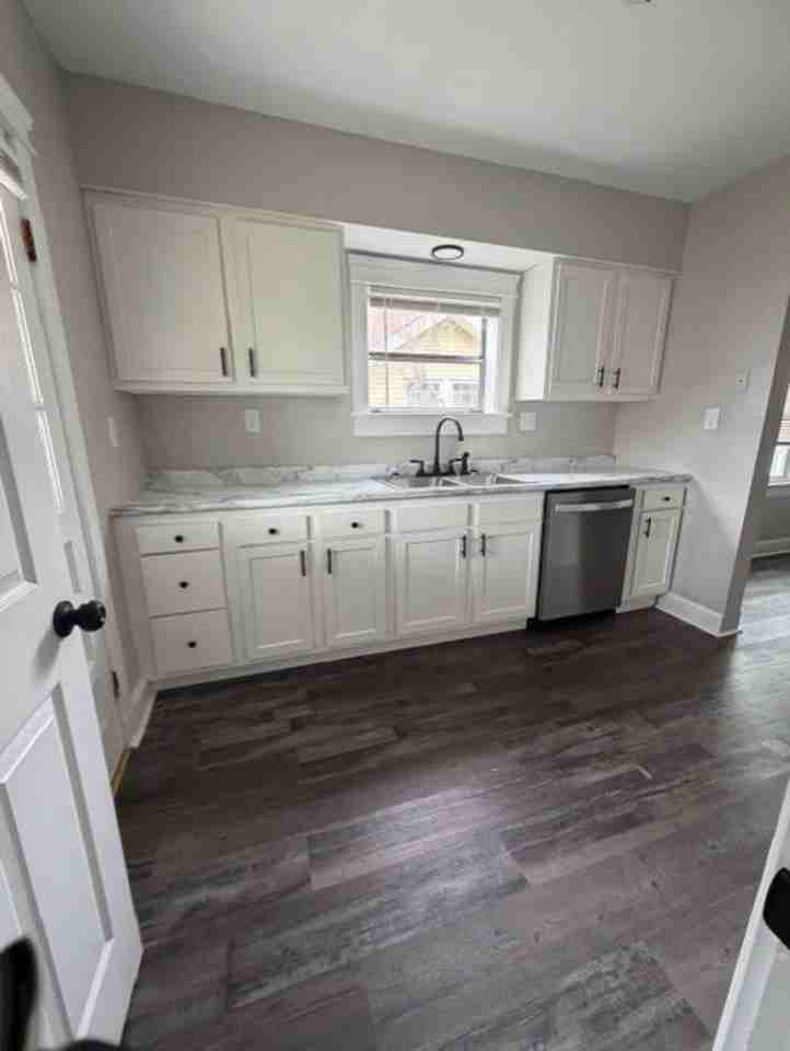 1005 Minor Ave - Photo 7 of 11