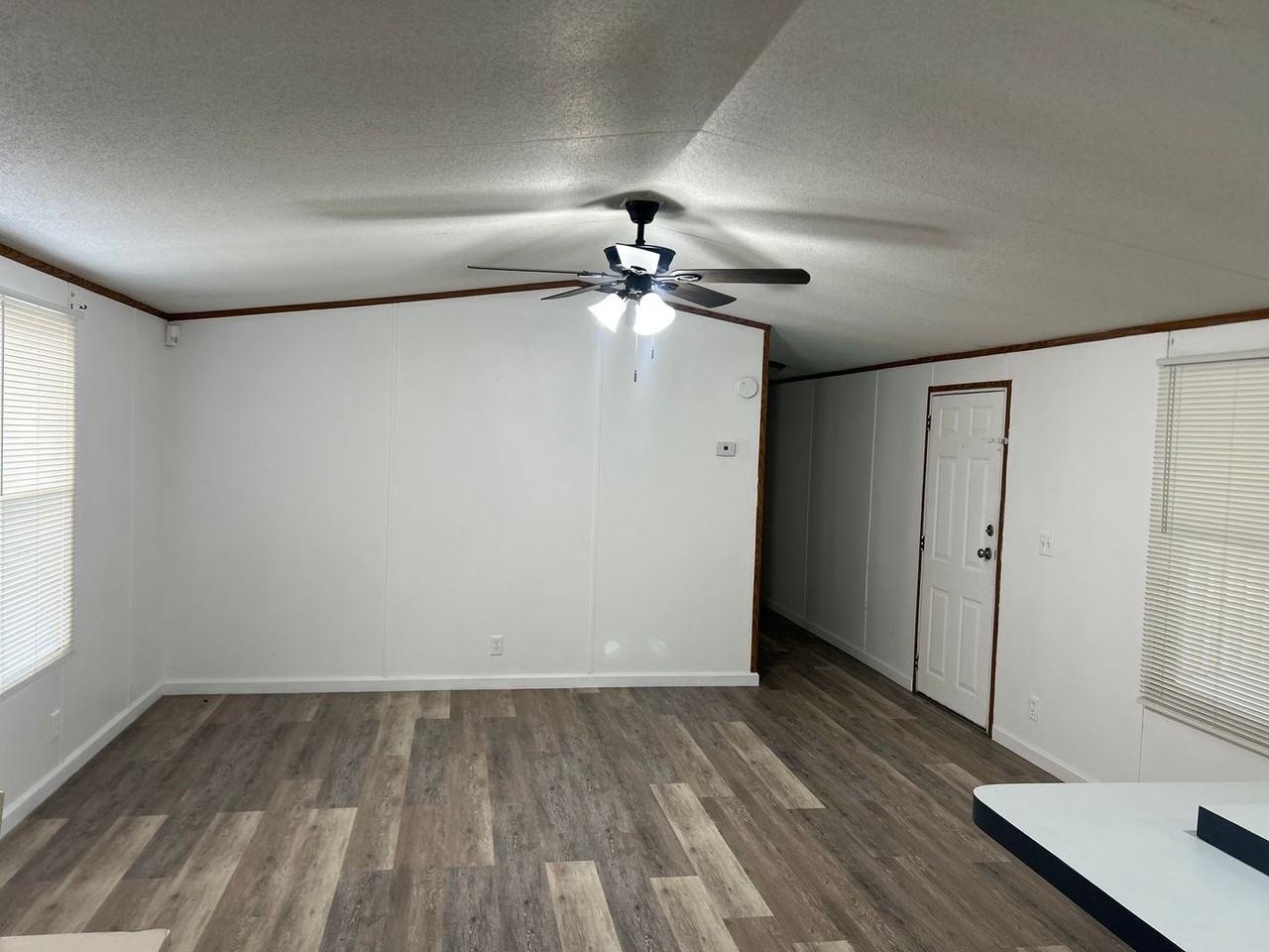 18647 Magnolia Est - Photo 3 of 16