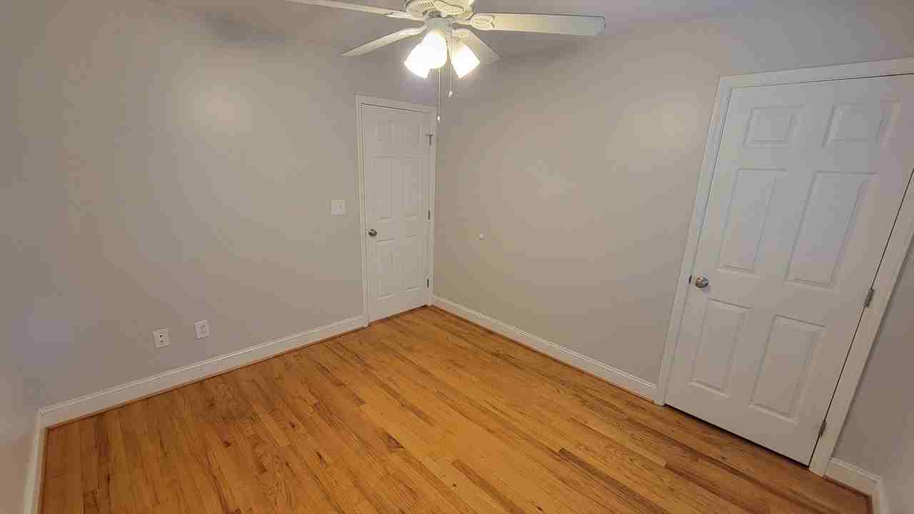 2 Bed/1 Bath Townhomes Near Downtown Greenville - Photo 6 of 9