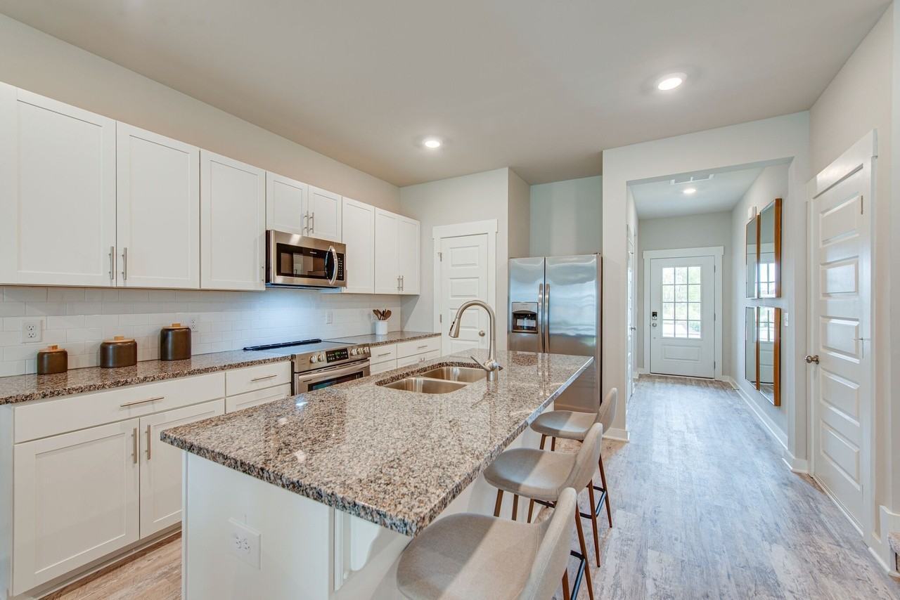 763 Mickelson Way #763 - Photo 5 of 10