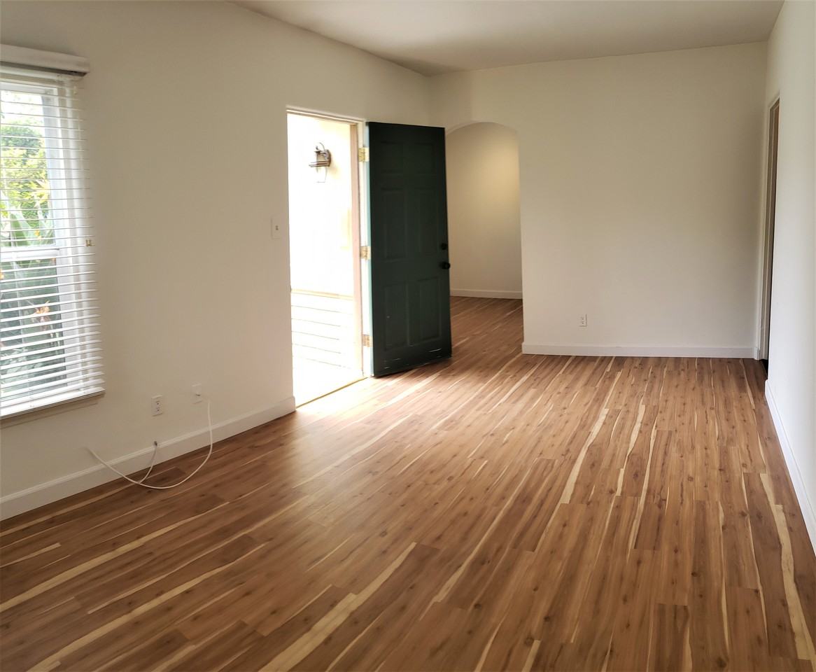 4142 Shadyglade Ave #NA - Photo 5 of 15