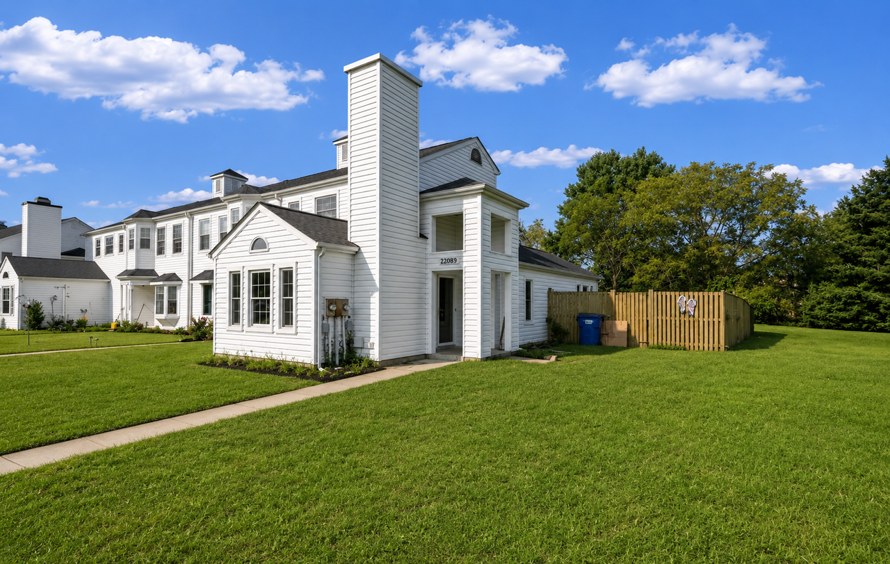 22069 Saint Gabriels Cir #NA - Photo 2 of 12