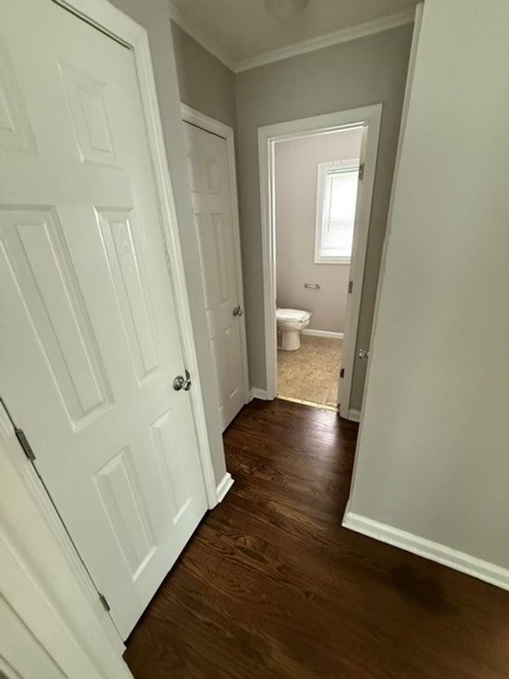 203 Sunset Ct - Photo 7 of 13
