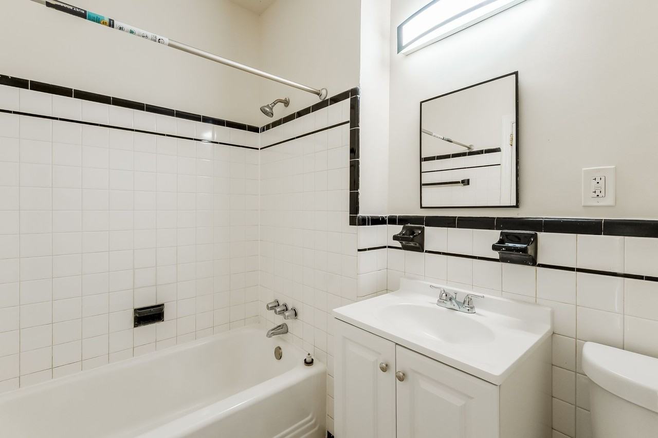 535 Mellon St Se - Photo 3 of 19