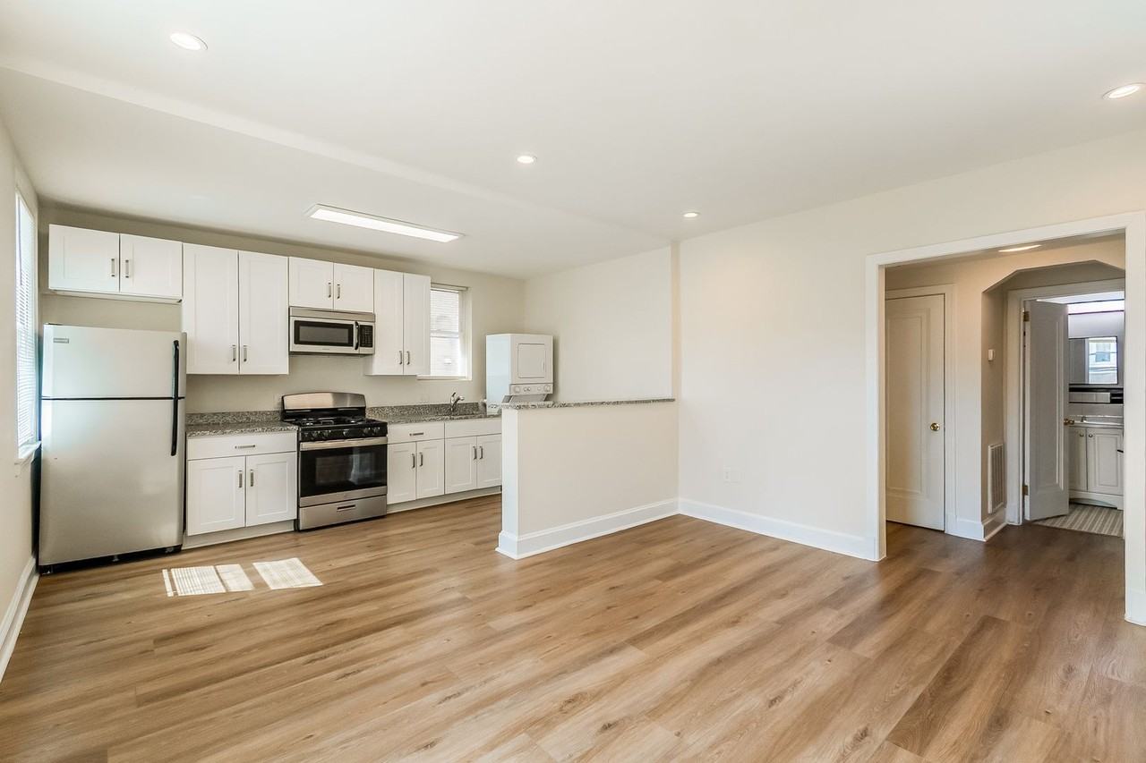 535 Mellon St Se - Photo 4 of 19