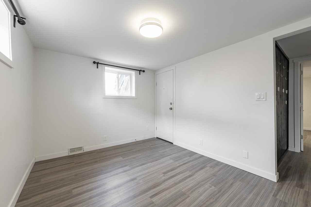 7319 113 St Nw - Photo 3 of 22