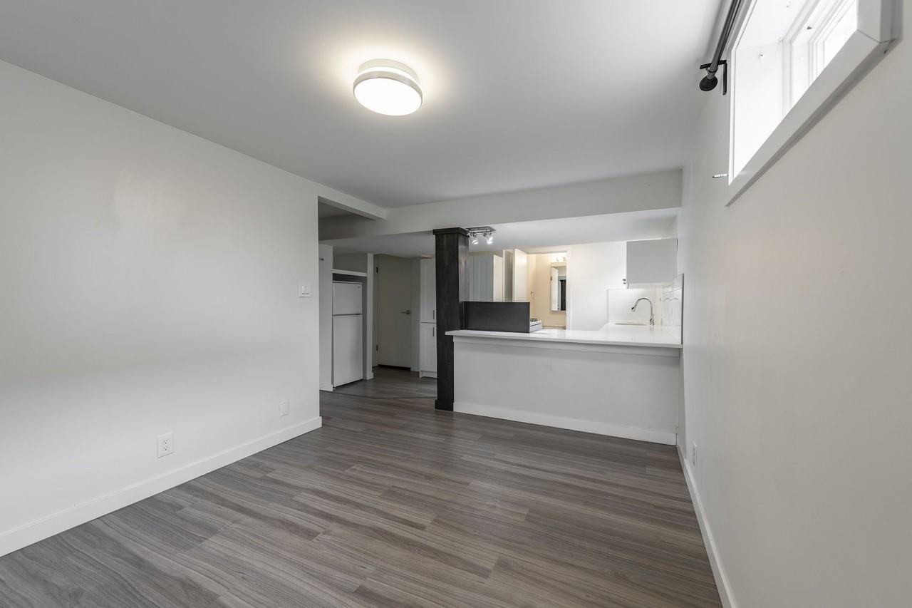 7319 113 St Nw - Photo 4 of 22