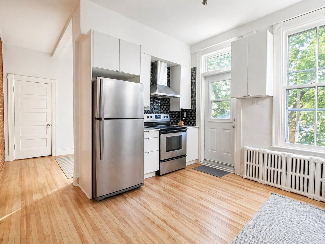 2630 Rue Leclaire - Photo 2 of 10