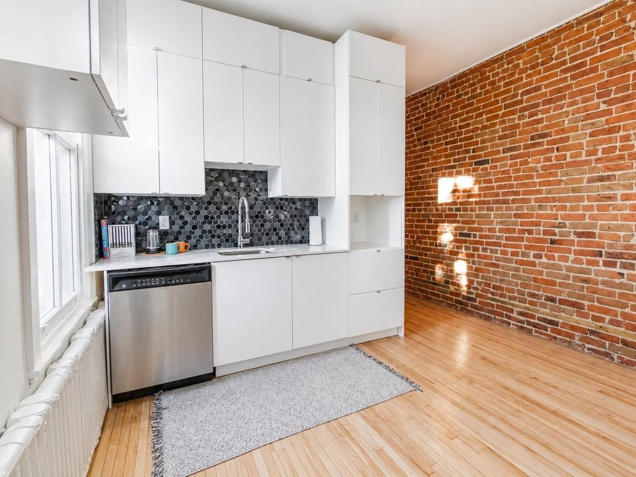 2630 Rue Leclaire - Photo 3 of 10