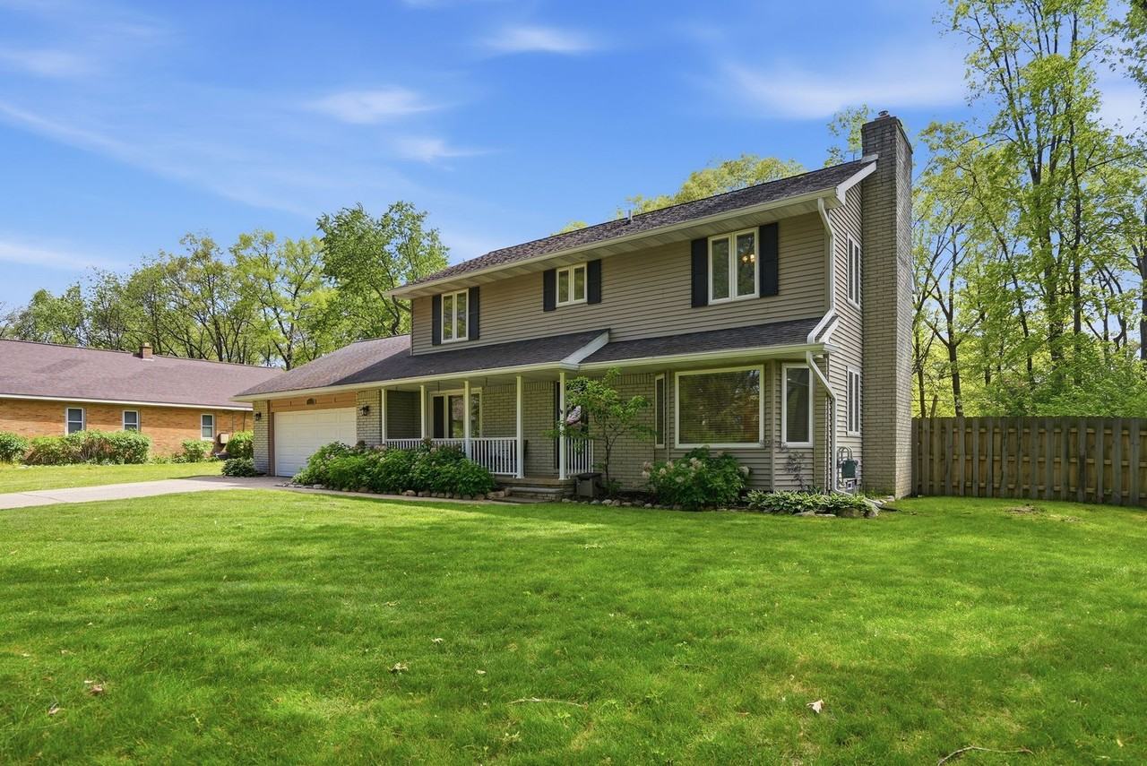 2385 Horace St - Photo 4 of 50