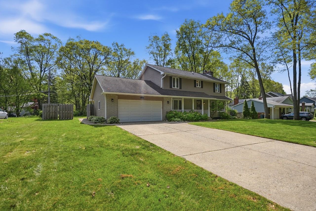 2385 Horace St - Photo 3 of 50