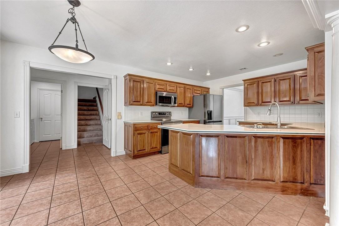 903 N Quail Ter - Photo 7 of 32