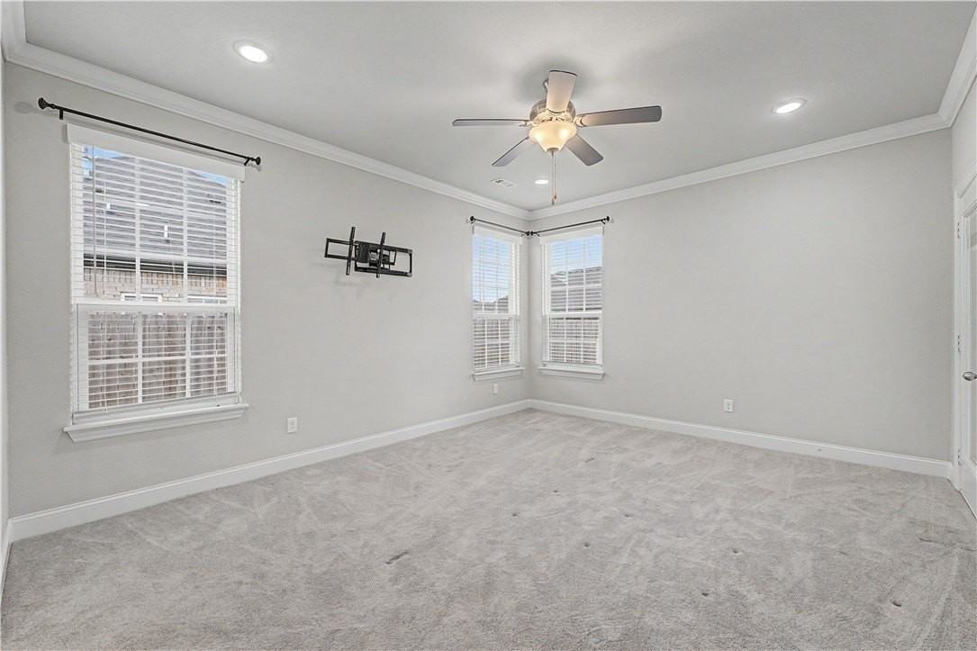 431 Linda Ln - Photo 6 of 23