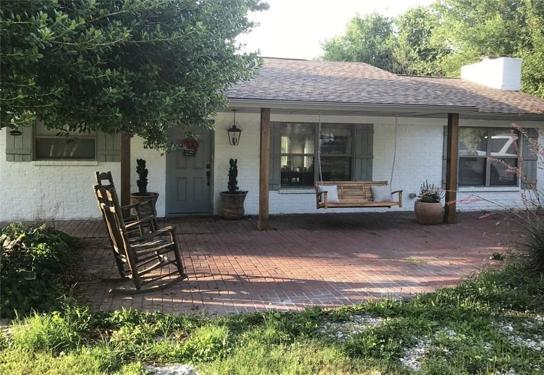 1249 Stratton Rd - Photo 2 of 12
