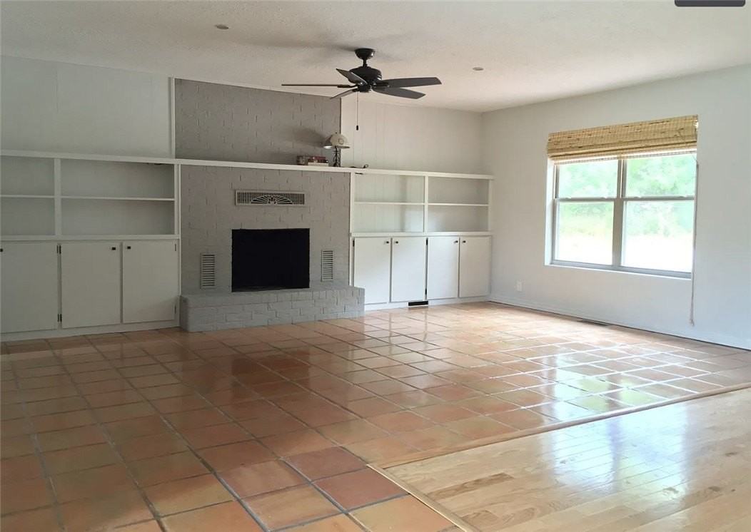 1249 Stratton Rd - Photo 5 of 12