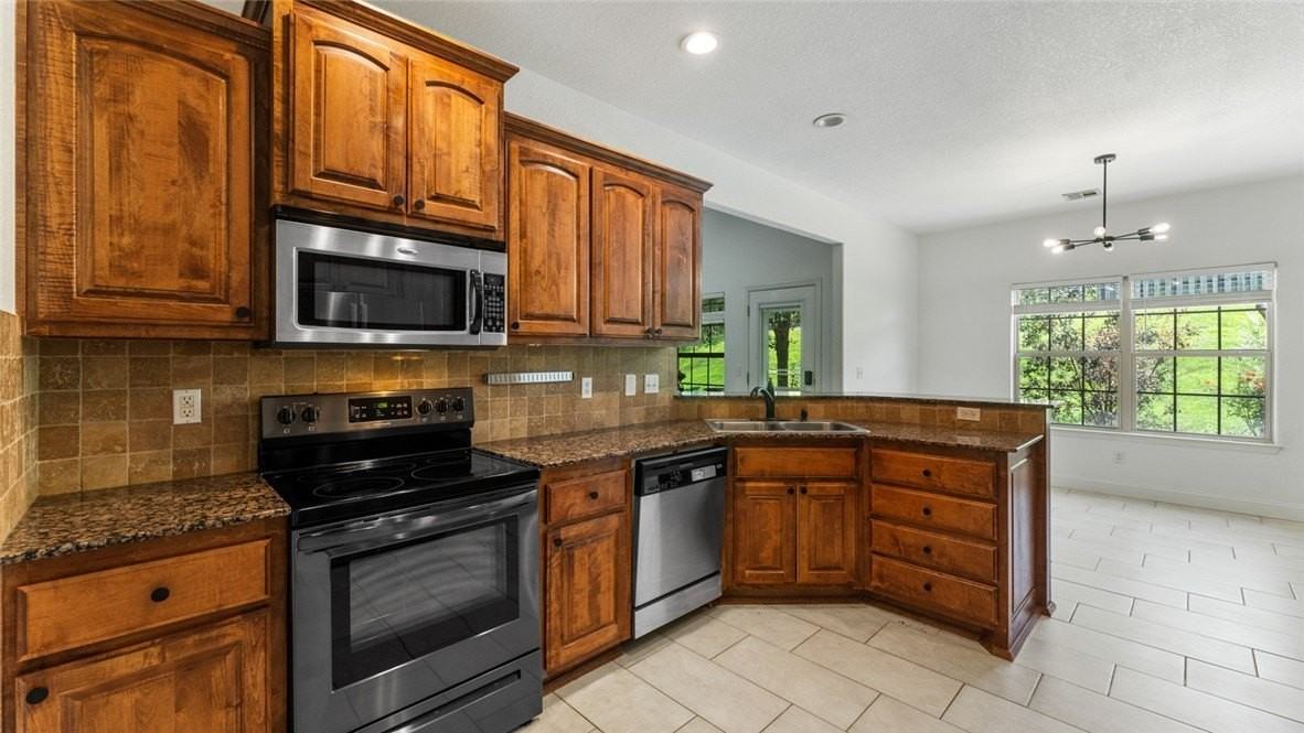 410 Beasley Dr - Photo 6 of 20