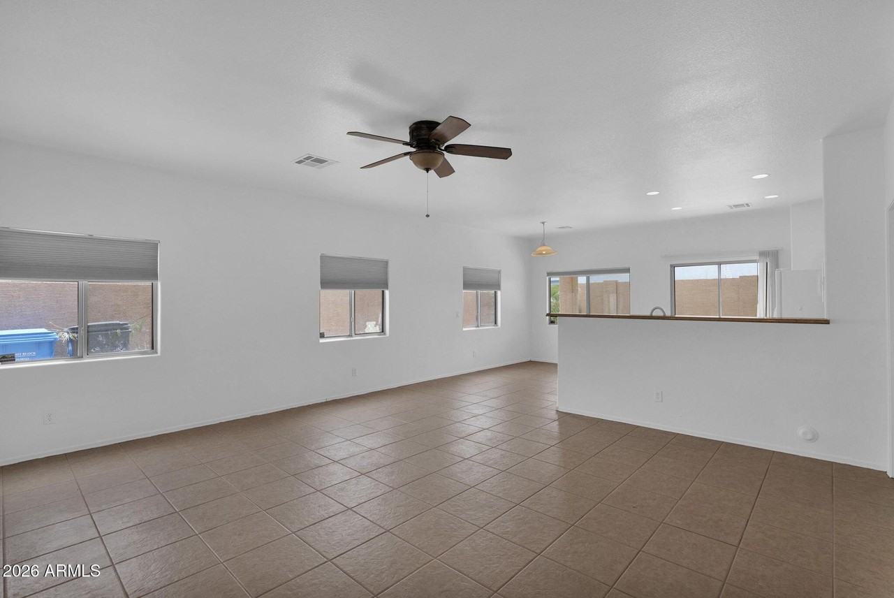 5820 S 26th Pl - Photo 4 of 22