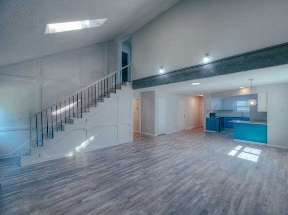 6712 E 79th St #1 - Photo 6 of 24