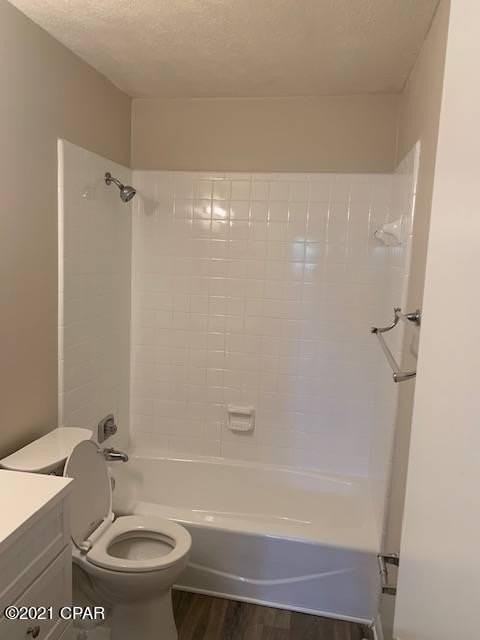1527 Grace Ave #B - Photo 4 of 15