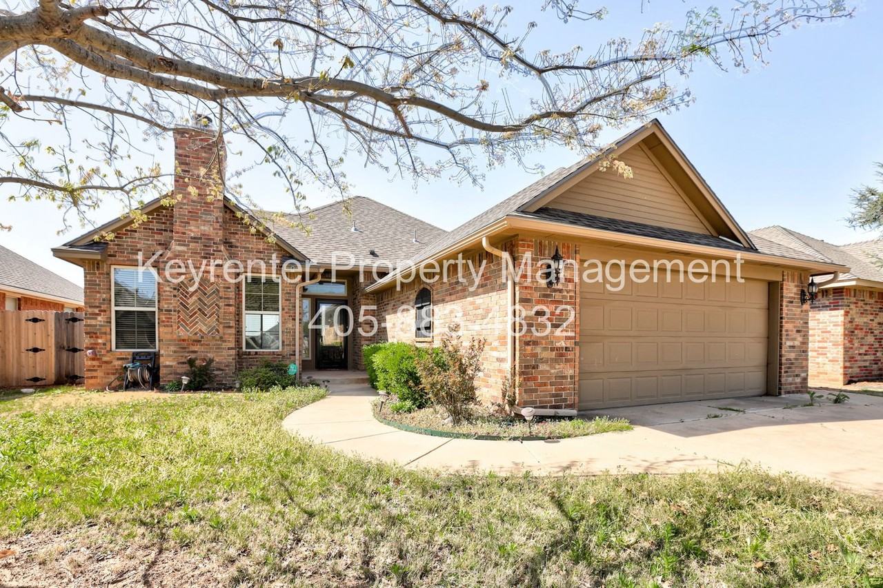 9016 Nw 75th St