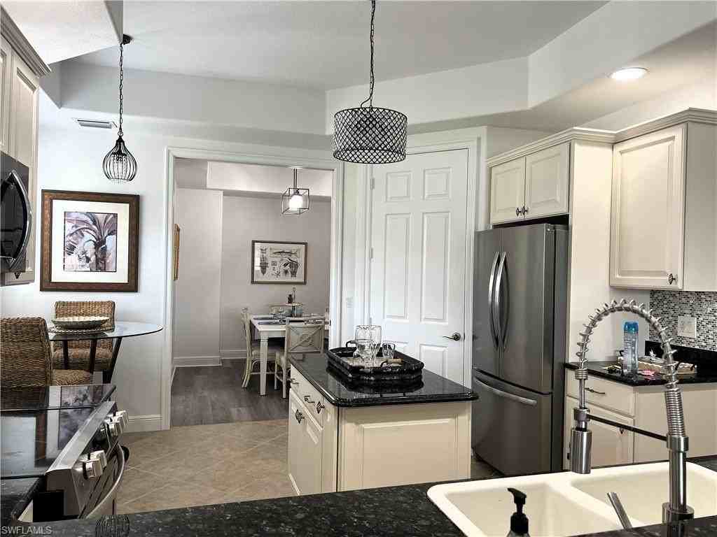 10541 Marino Pointe Dr Apt 2002 - Photo 3 of 42