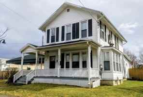 featured image of 313 Roe Ave #2