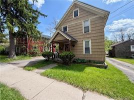 featured image of 114 Washington St #1