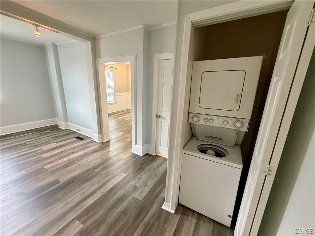 114 Washington St #1 - Photo 5 of 17