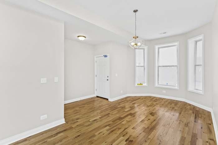 6348 S Langley Ave #1 - Photo 4 of 12