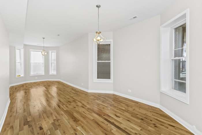 6348 S Langley Ave #1 - Photo 5 of 12