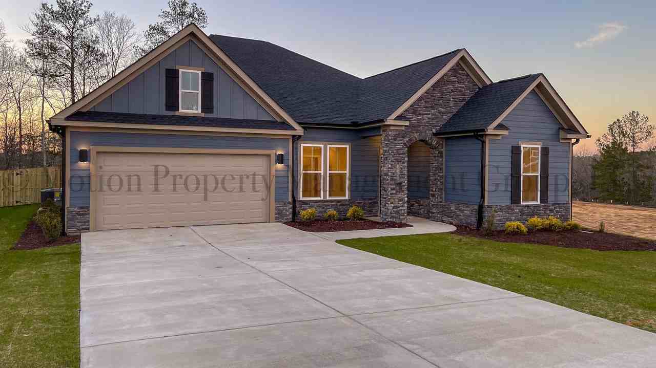 330 Holly Oak Way - Photo 2 of 22