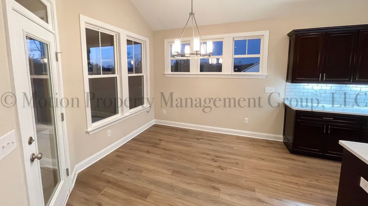 330 Holly Oak Way - Photo 6 of 22